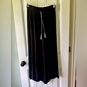 Black wide leg pants